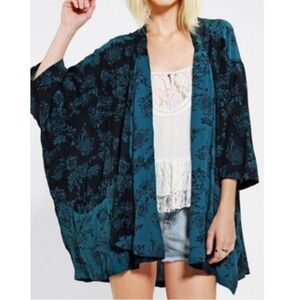 Ecote Urban Outfitters Women S Teal Black Art Folk Floral Boho Open Front Kimono